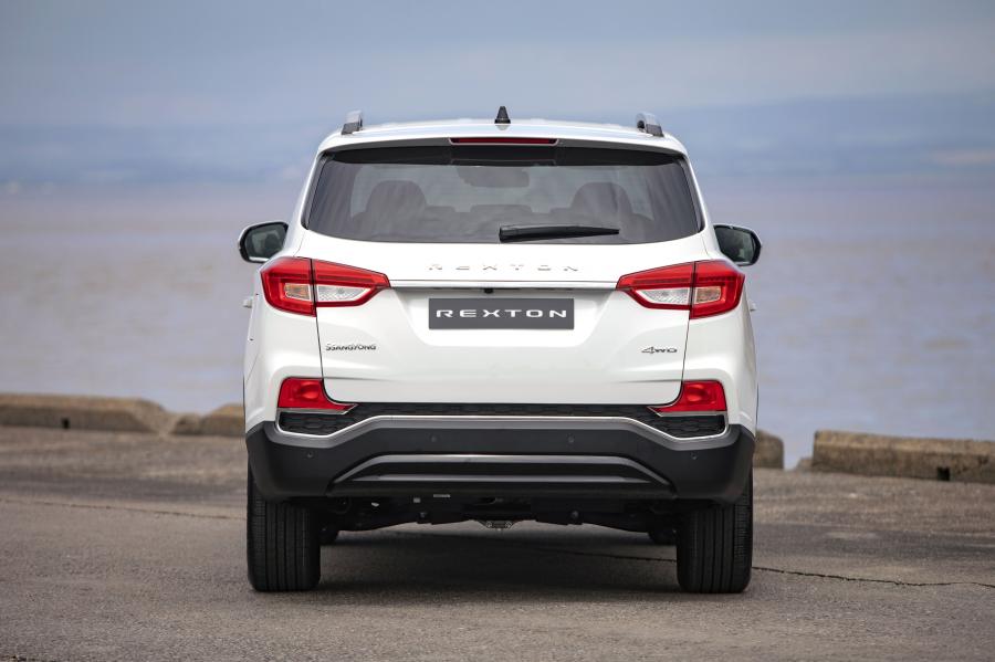  SsangYong Rexton ICE (Y400) 2019 года  (UK) (фото 10 из 26)